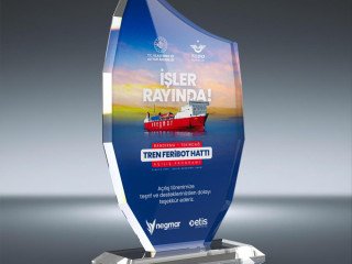 yr-202-kristal-plaket